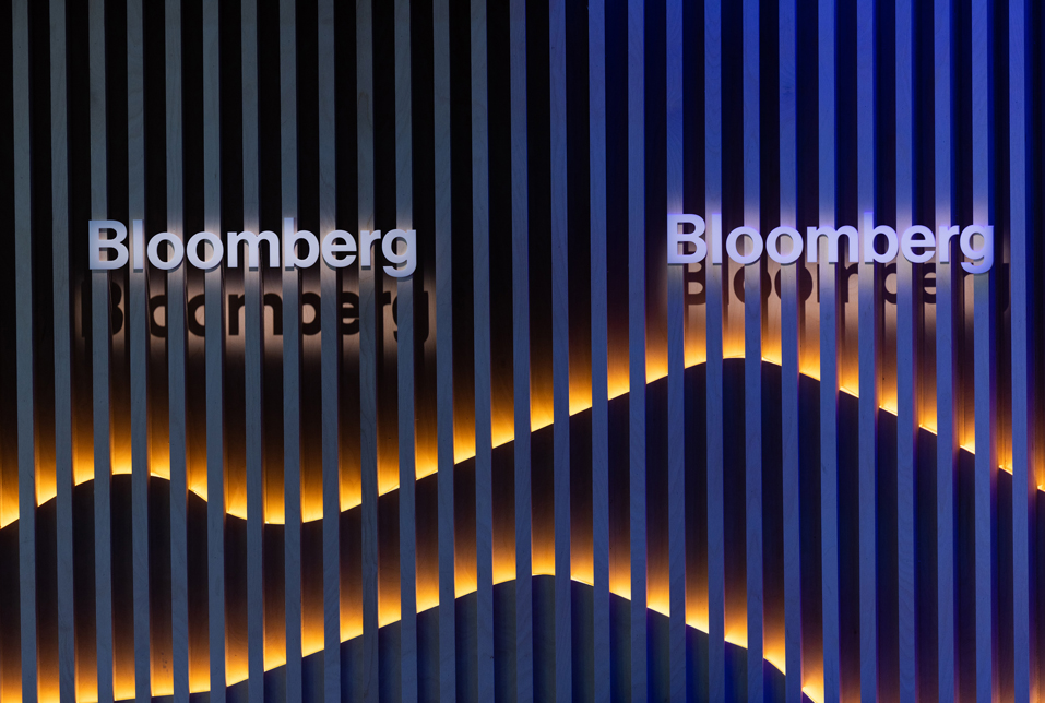Bloomberg_House-Davos-Identity3